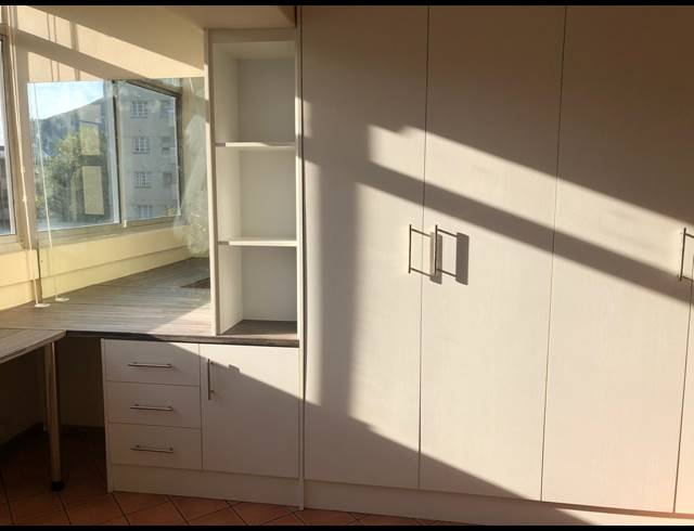 3 BEDROOM APARTMENT RENTED IN ZONNEBLOEM